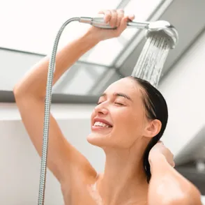 ¿Ducha por la mañana o por la noche? Los expertos se inclinan hacia esta opción (y este es el principal motivo)