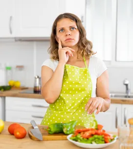 Esta es la fruta que deberías evitar por la noche, según los expertos: interrumpe el sueño y causa acidez estomacal