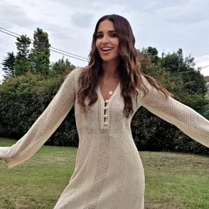 Paula Echevarría ya lleva uno de los vestidos más buscados de la temporada (y fichamos 3 clones en H&M desde 34,99€)