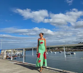 El vestido verde de Charo Ruiz Ibiza que Paula Echevarría convierte en el más bonito del verano (y resalta el bronceado)