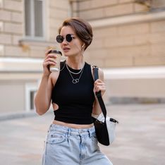 Soy editora de moda y estos 5 conjuntos rebajados de Zara no faltan en mi maleta (no se arrugan y sientan de lujo)