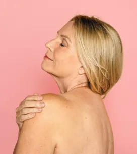 Vida sexual después de los 45: este es el ritual que puede mantener viva la pasión (y cómo hacerlo para que funcione)