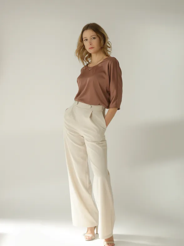Parfois agotará YA los pantalones anchos elegantes que las mujeres estilosas llevarán sin parar con cuñas (desde 9,99€)