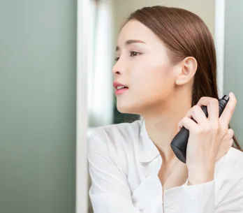 Katty Santos, experta en belleza, desvela el truco para alargar tu perfume y dejar tu piel hidratada con aceite de bebé