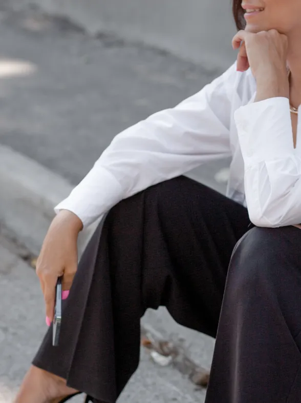 Aldi agotará los pantalones wide leg elegantes por menos de lo que gastas en 3 cafés: cómodos y sientan bien a todas