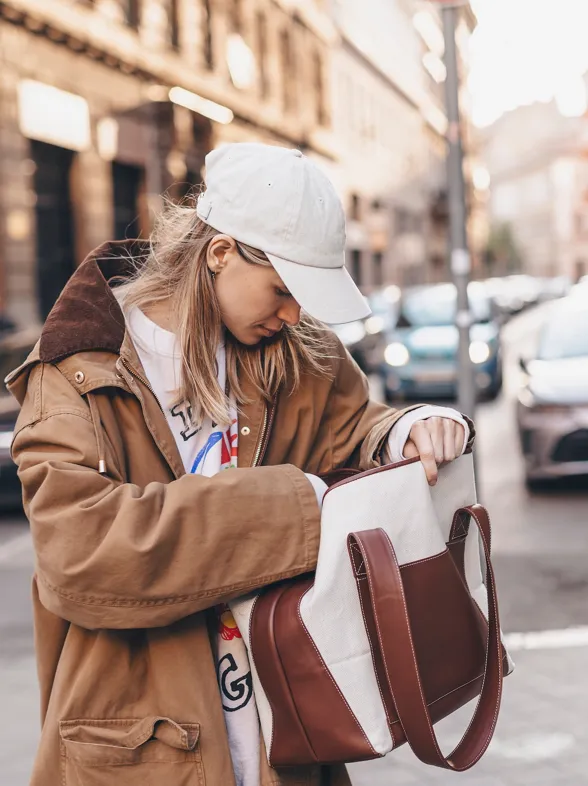 Skechers revive la moda de los 90 con sus zapatillas de piel ideales para otoño: cómodas, rebajadas y suman altura