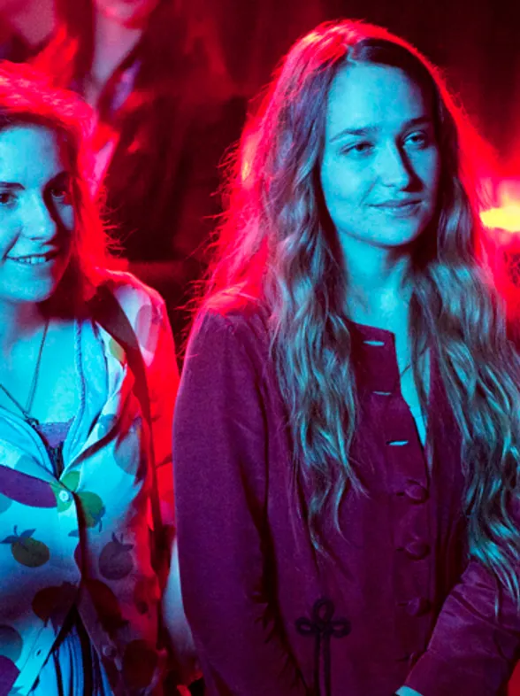 ¿Te resulta familiar? 28 etapas por las que puedes pasar durante una noche de fiesta