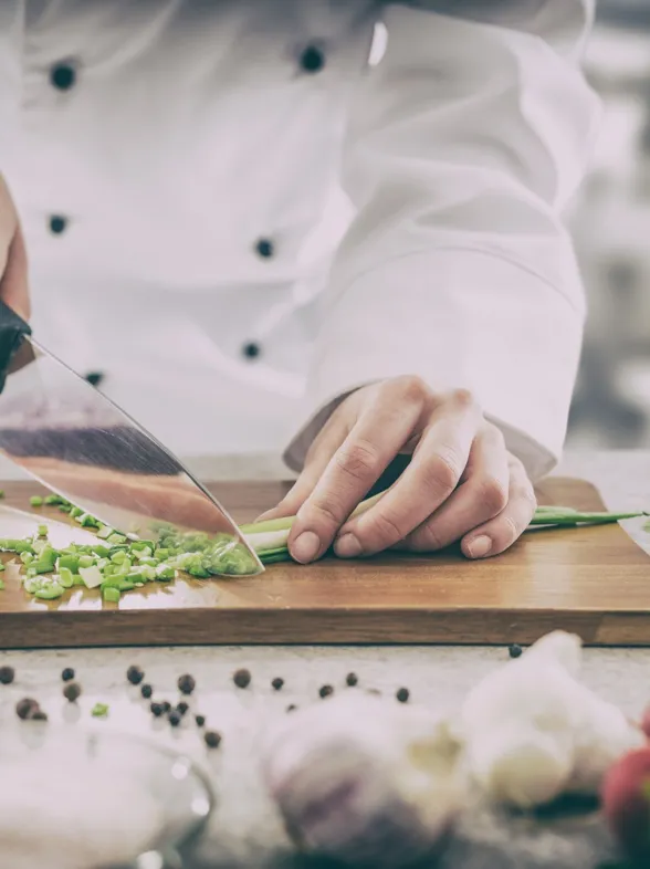 Tipos de cuchillos de cocina: todo lo que debes saber para usarlos correctamente