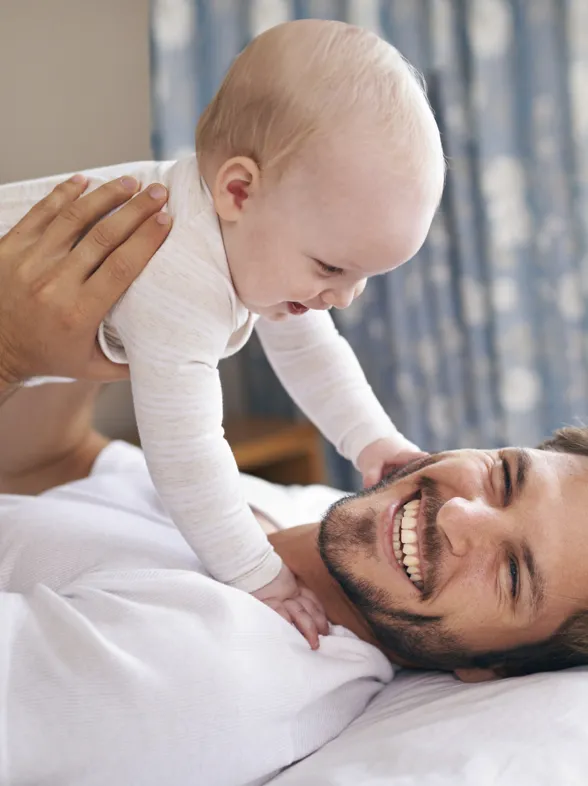 ¿Cómo cambia él tras la paternidad?