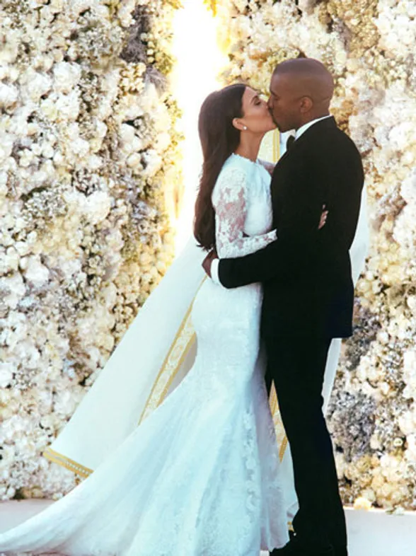 ¡Al fin! Primeras fotos de Kim Kardashian vestida de novia