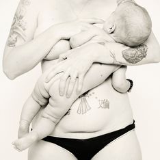 In beeld: 4th Trimester Bodies Project: jonge mama's poseren naakt na hun bevalling