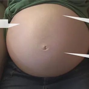 ¿Sientes las "pataditas"? Un emocionante vídeo que nos muestra la belleza de ser mamás