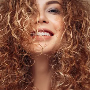 Pelo con permanente: ¿vuelven los 80?