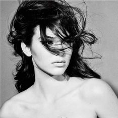 Kendall Jenner : Elle pose topless pour le magazine Interview