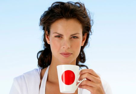 Tiny Tea : Méfiez-vous des thés minceur qui font fureur