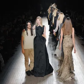 Olivier Theyskens deja Theory