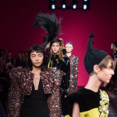 Schiaparelli : Le défilé Haute Couture Automne-Hiver 2014/2015 en vidéos