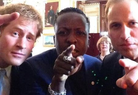 William et Harry : Découvrez leur premier selfie royal