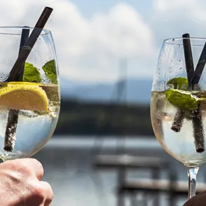 Een jongere huid en meer energie: 9 voordelen van meer water drinken