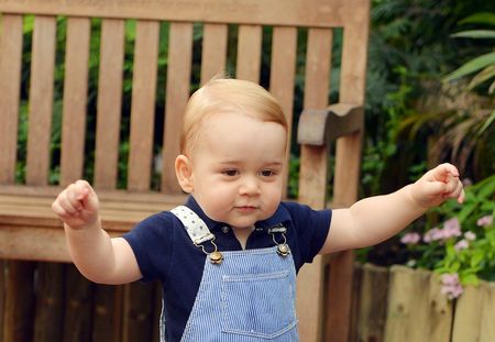 Prince George : Une nouvelle photo de lui pour son premier anniversaire (Photos)
