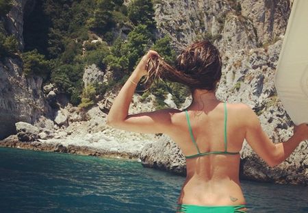 Lea Michele : Défilé de bikinis sous le soleil d'Italie (Photos)