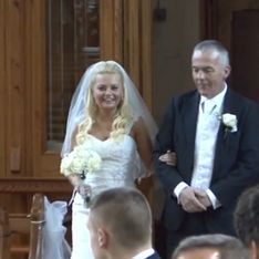 Un sacerdote sorprende a todos con su impresionante voz en una boda