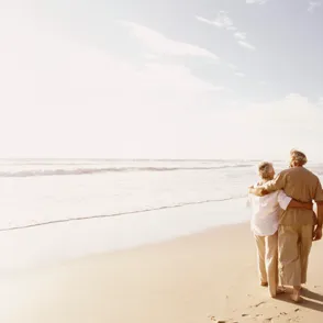 Amor verdadero: una pareja casada desde hace 62 años toma su último aliento cogidos de la mano