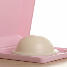 Diaphragma: hormonfreie Verhütung für die Frau
