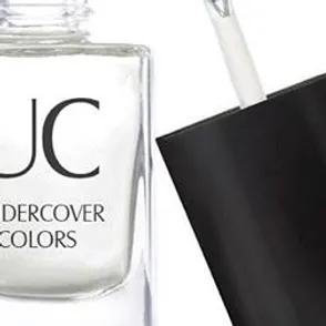 Un esmalte de uñas para prevenir una violación, el comienzo de la cosmética de autodefensa