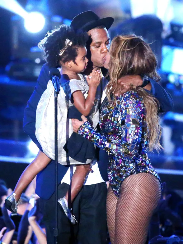 Beyoncé acalla los rumores de separación con su marido en los VMAs
