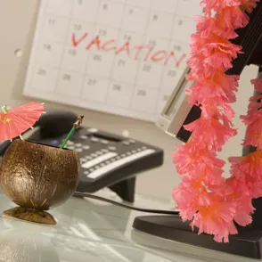10 tips om het vakantiegevoel ook op kantoor op te roepen